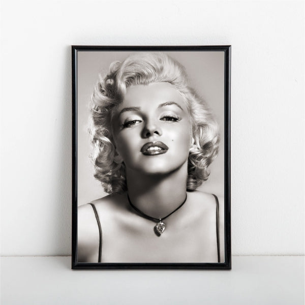 Marilyn Monroe Black